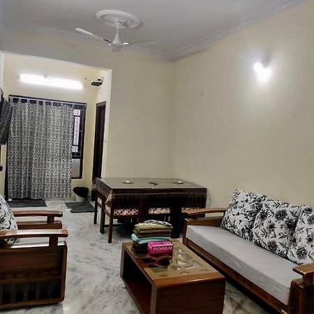 Home To Explore Food, History & Shopping Hyderabad Bagian luar foto