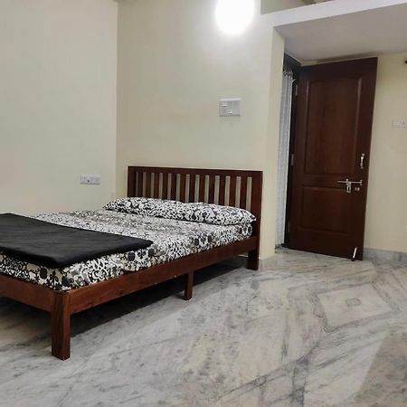 Home To Explore Food, History & Shopping Hyderabad Bagian luar foto