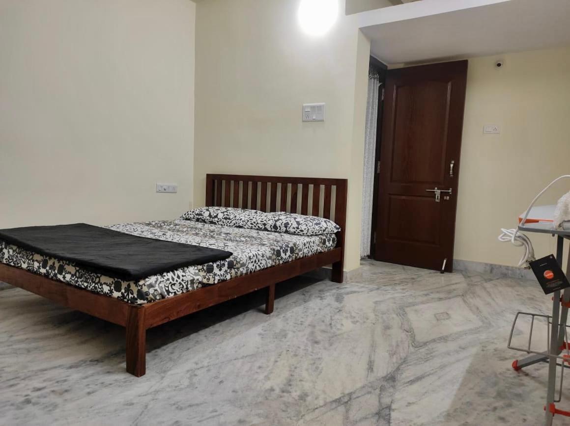 Home To Explore Food, History & Shopping Hyderabad Bagian luar foto