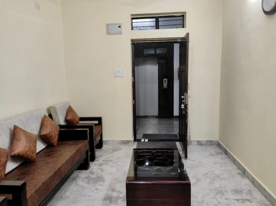 Home To Explore Food, History & Shopping Hyderabad Bagian luar foto