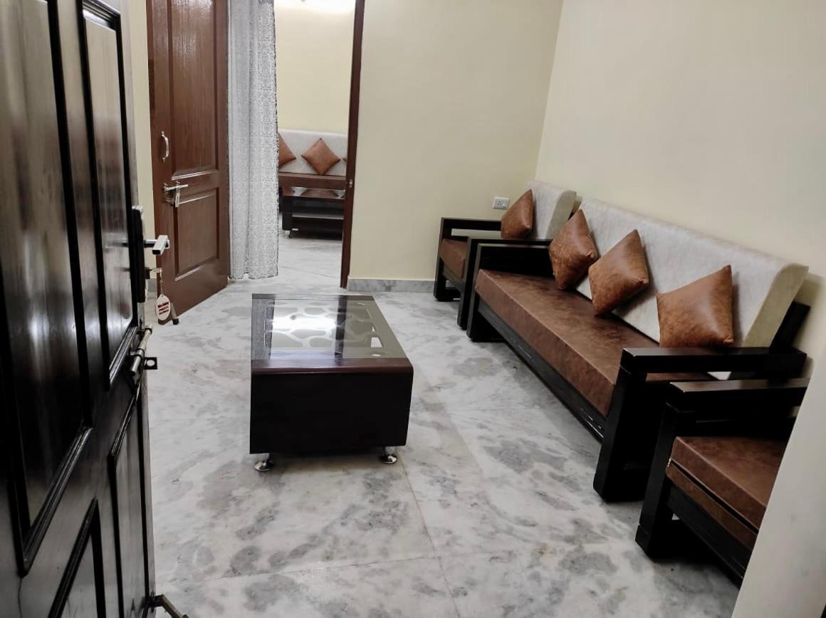 Home To Explore Food, History & Shopping Hyderabad Bagian luar foto
