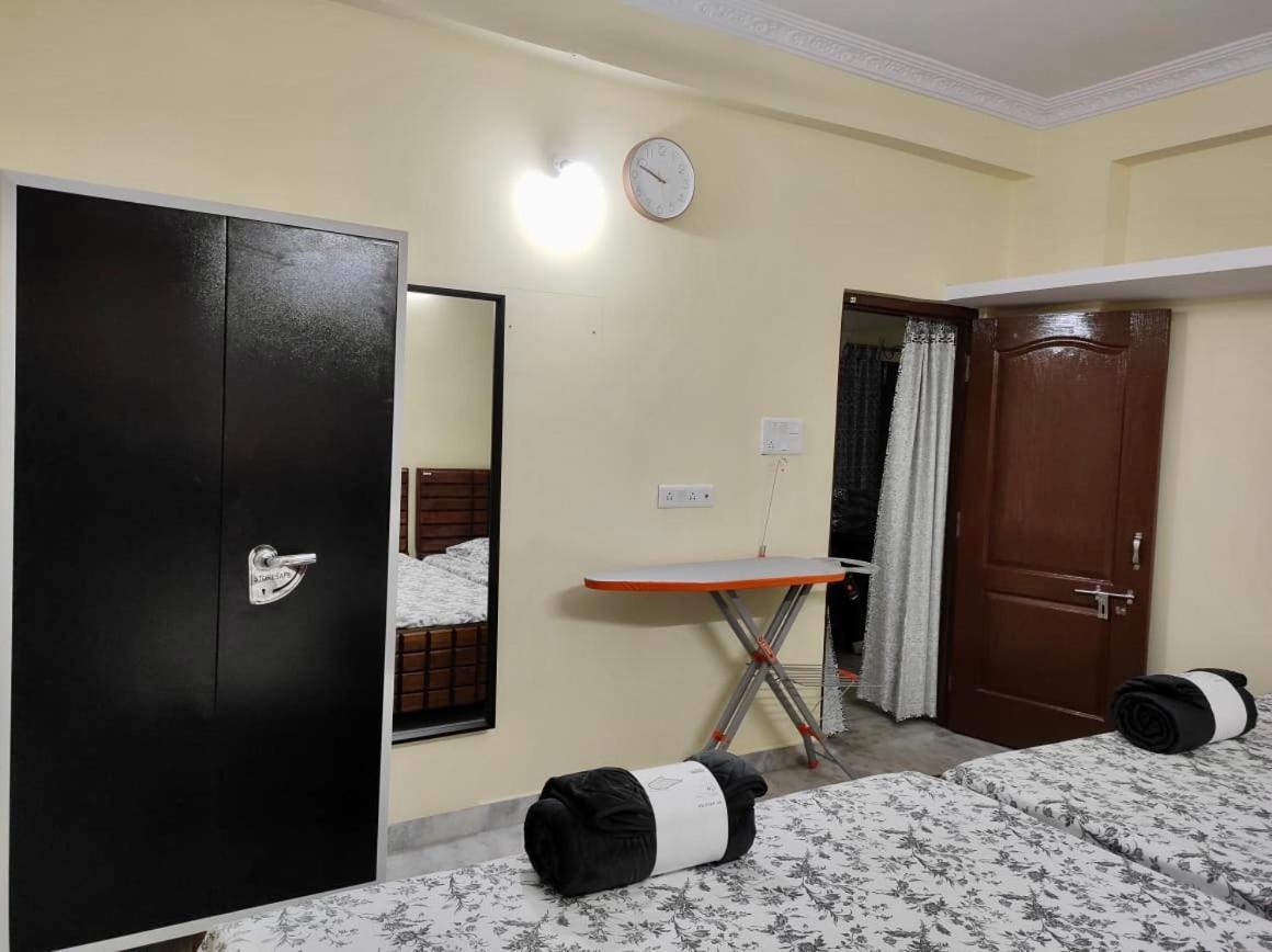 Home To Explore Food, History & Shopping Hyderabad Bagian luar foto