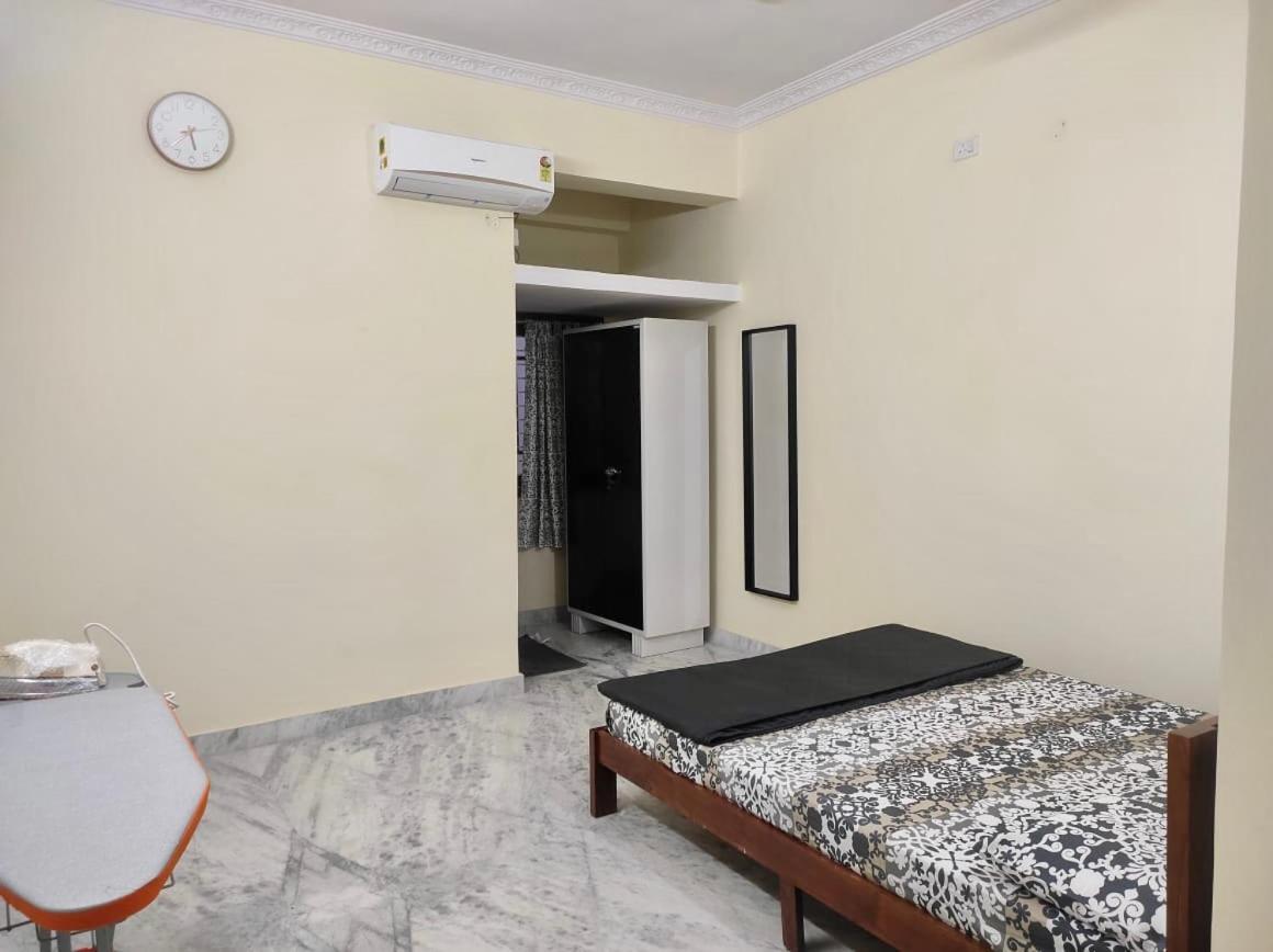 Home To Explore Food, History & Shopping Hyderabad Bagian luar foto
