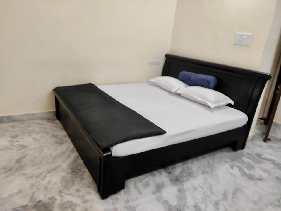 Home To Explore Food, History & Shopping Hyderabad Bagian luar foto